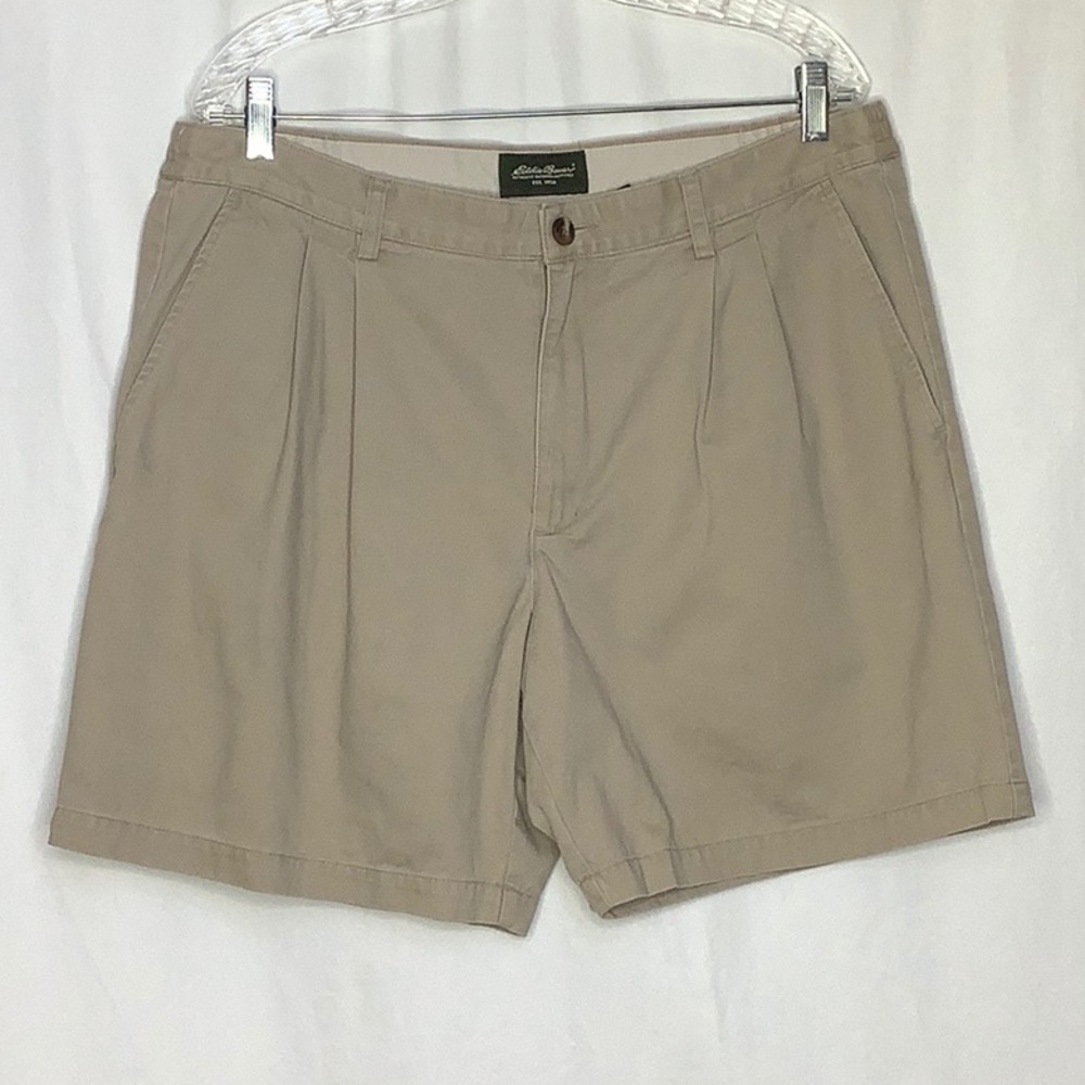 Eddie Bauer Unisex Pleated Shorts 34 Waist Tan Beige